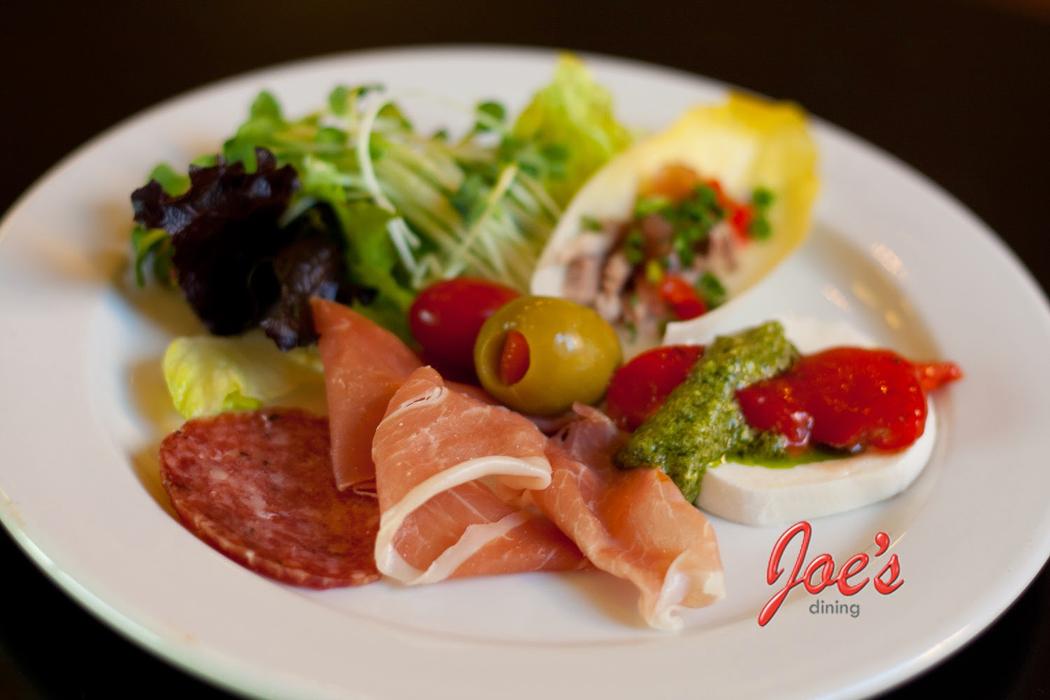 Joe's Diner & Pizza Image