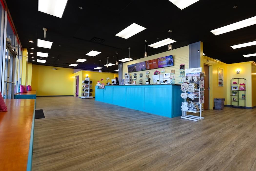 Beach Bum Tanning & Airbrush Salon - East Hanover, NJ