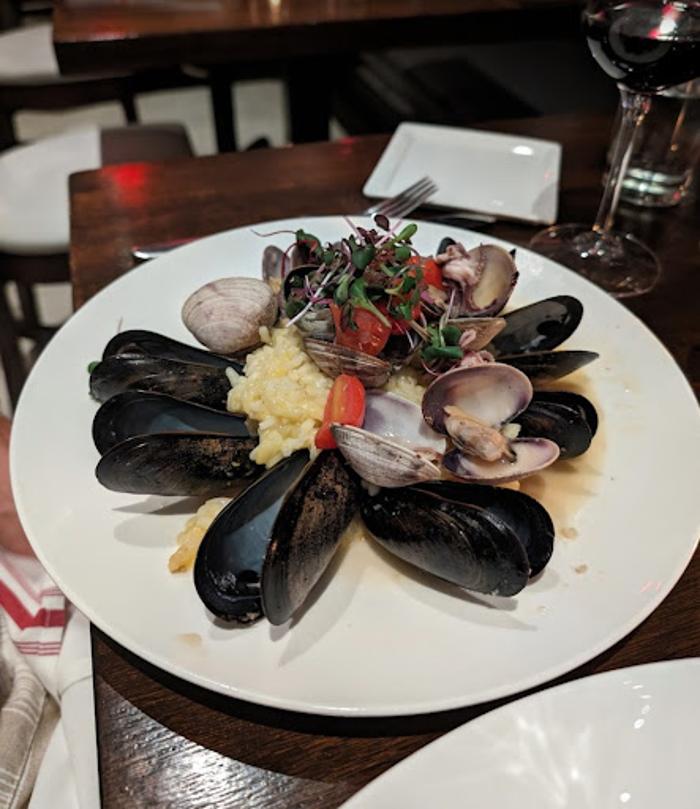 Bianco Rosso Wine Bar & Restaurant - Wilton, CT