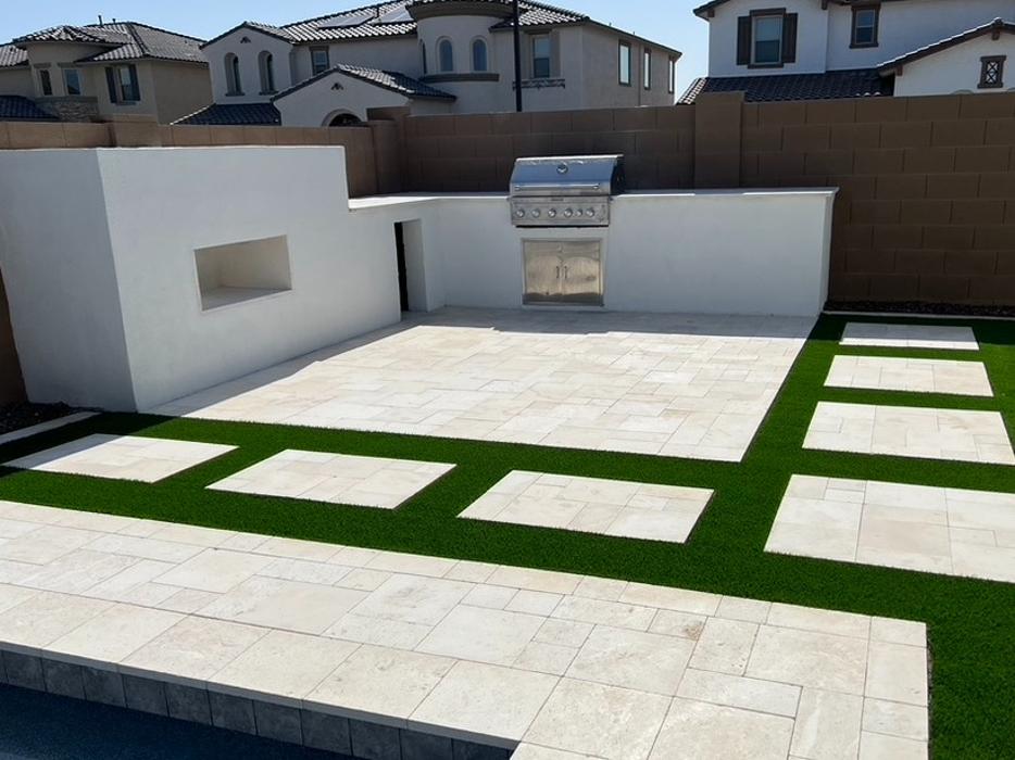 Heat Wave Outdoor Scapes Logo