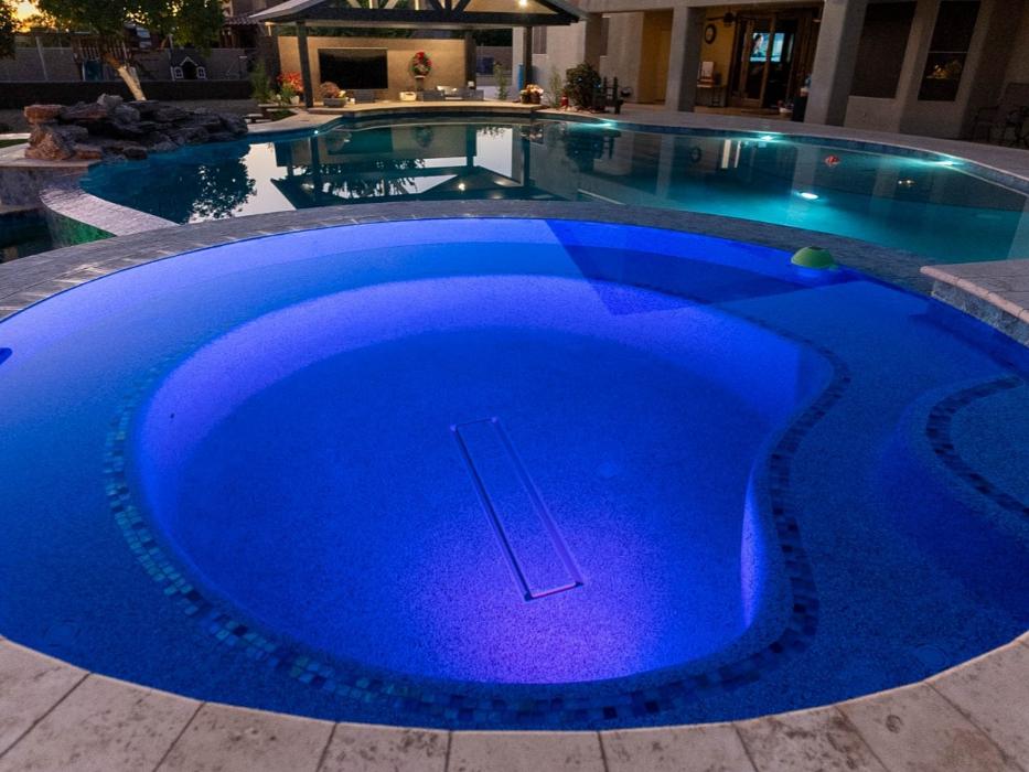 Heat Wave Outdoor Scapes Image