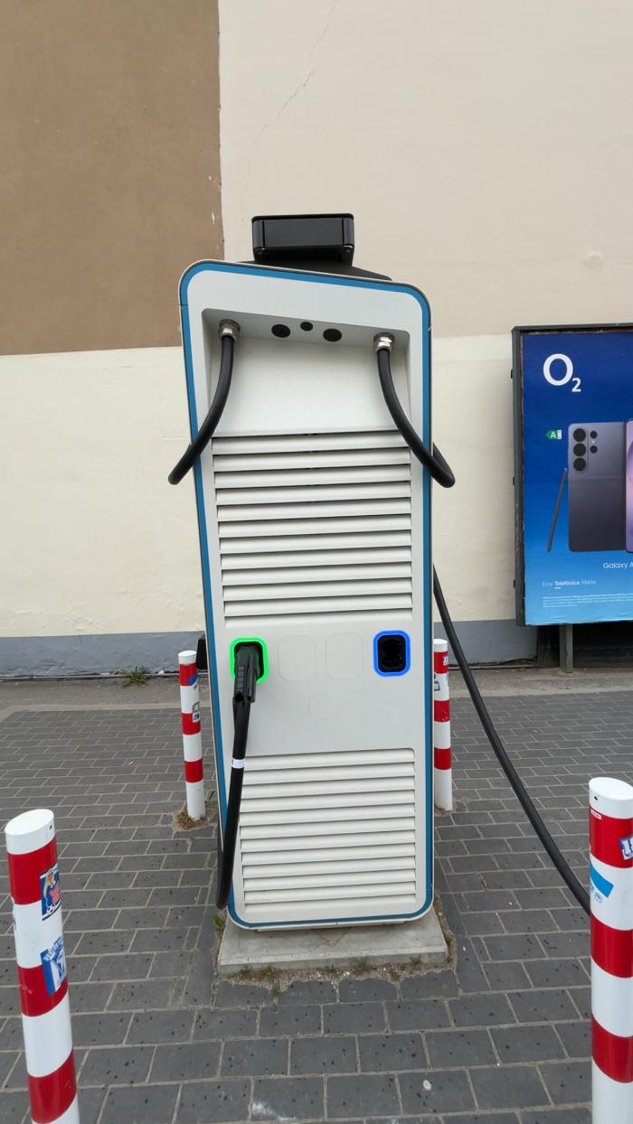 TotalEnergies Charging Station, Bundesallee in Berlin