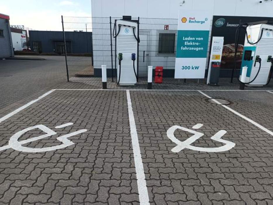 Shell Recharge Charging Station, Oslebshauser Tor in Bremen