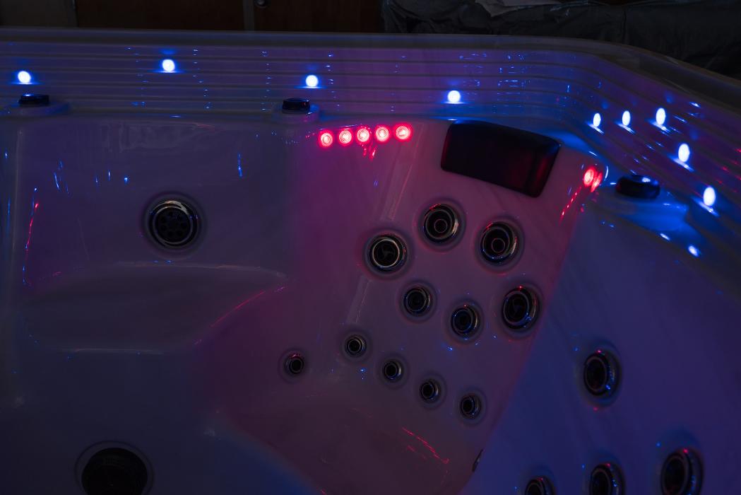 Aqua Living Factory Outlets - Lima, OH