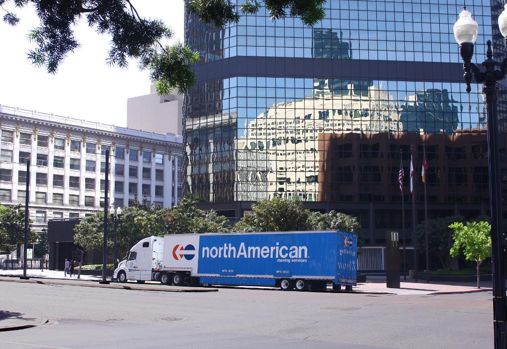 North American Moving Services Image