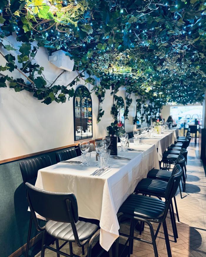 dion London - fresh cooked meals at our restaurant and bar. Available for group bookings.