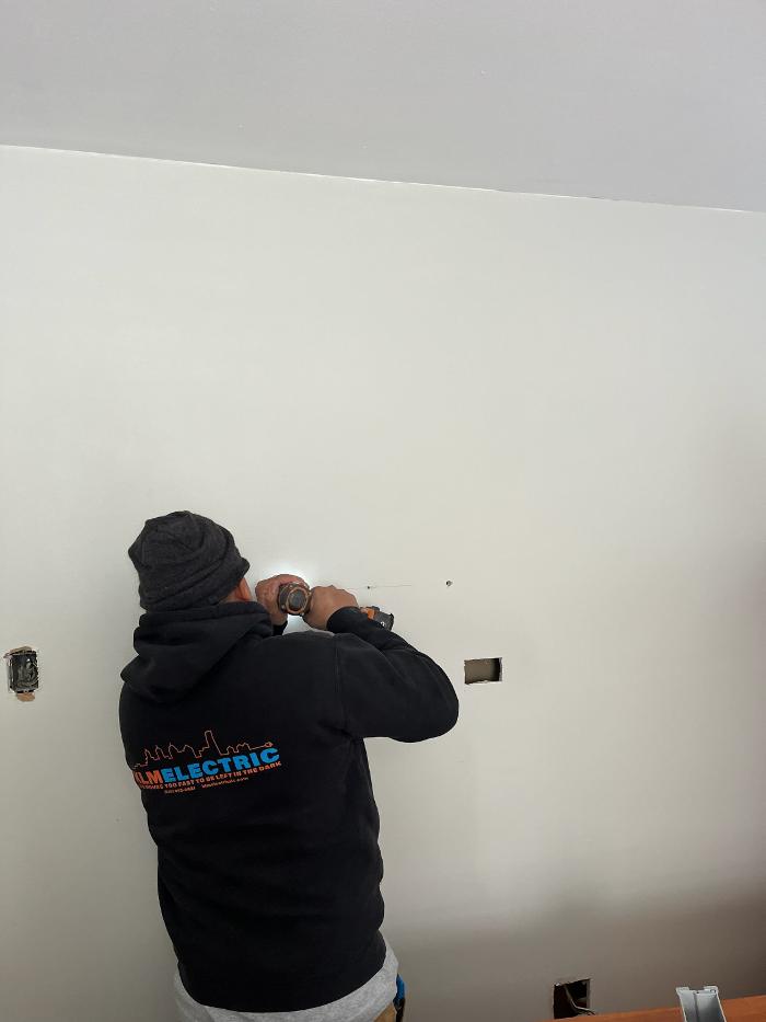 KLM Electric LLC Image