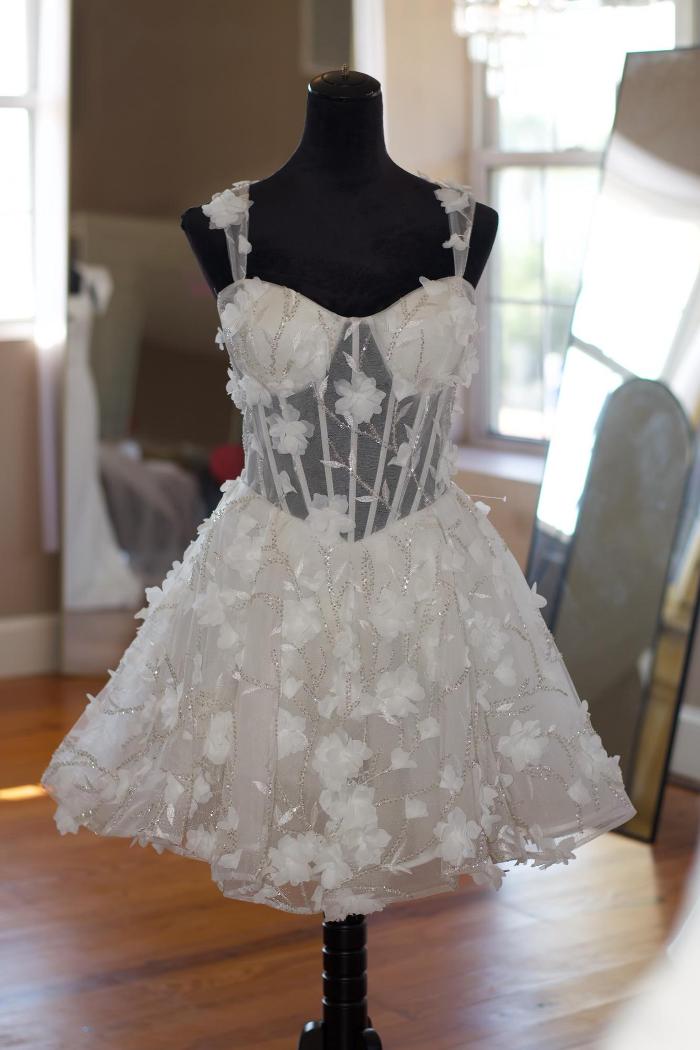 Bisous Bridal & Prom