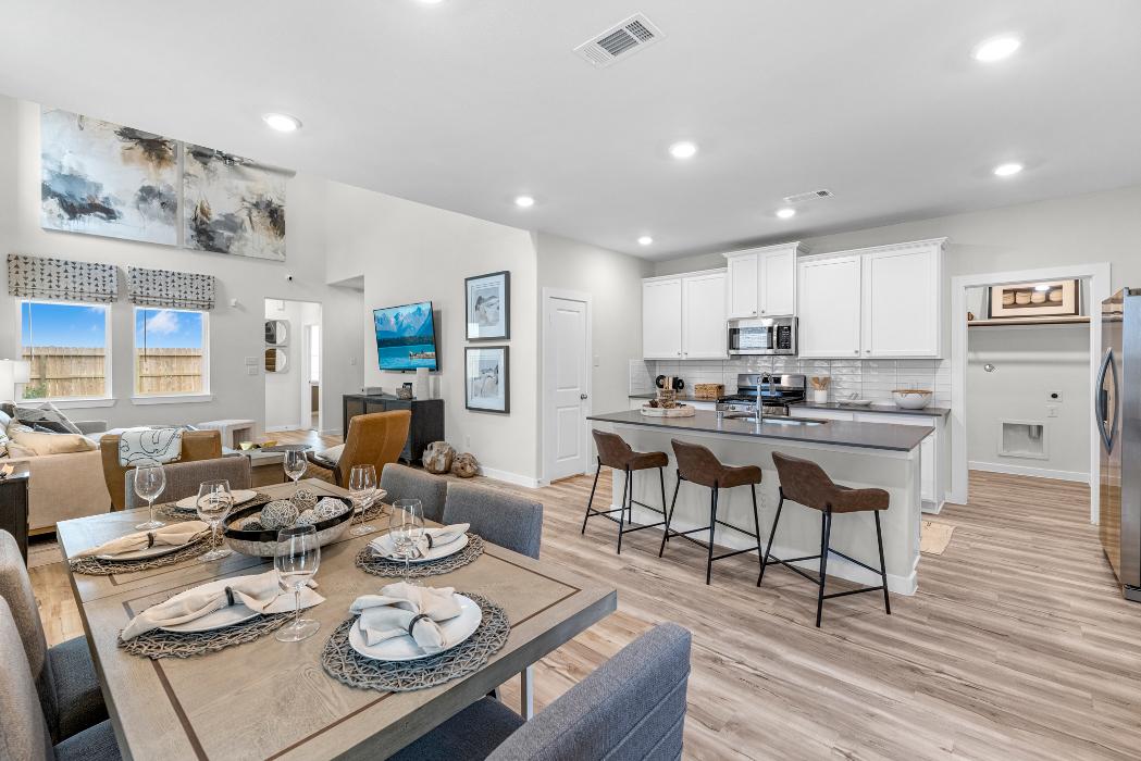 Dellrose | Empire Homes Logo