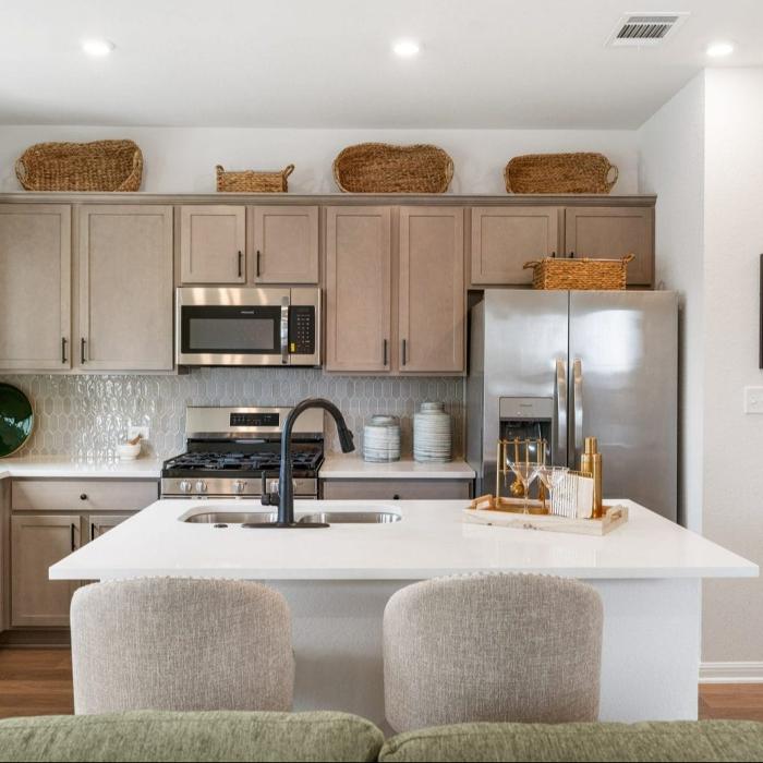 Villas at Rowe | Empire Homes Logo