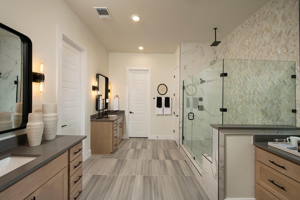 Adelton | Empire Homes Logo