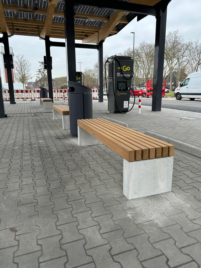 EWE Go HOCHTIEF Ladepartner-Ladestation, Friedrichstraße in Kamp-Lintfort