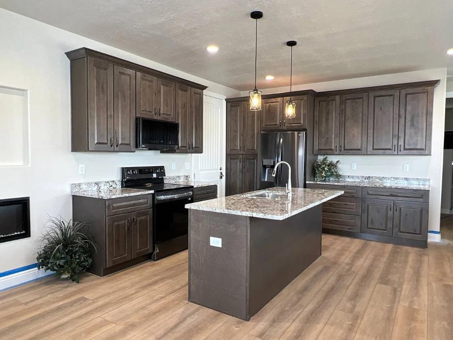 Cabinet Corner Image