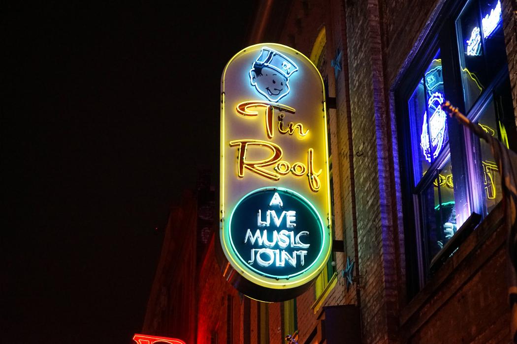 Tin Roof Image