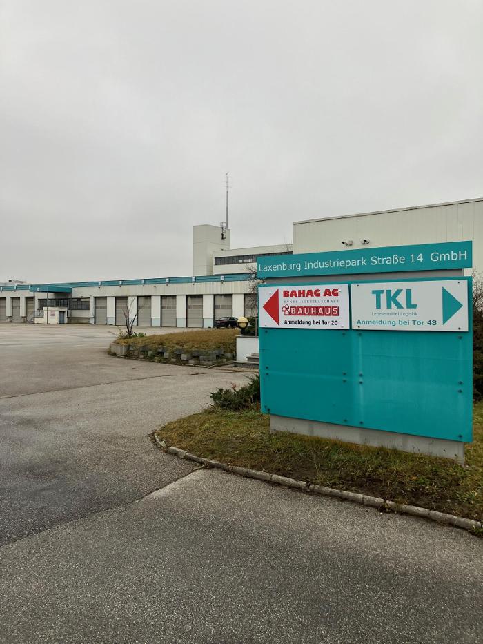 Hybrid Lager Wien - Bahag Baus Handelsgesellschaft Ag, IZ NÖ-Süd Straße 14 in Laxenburg