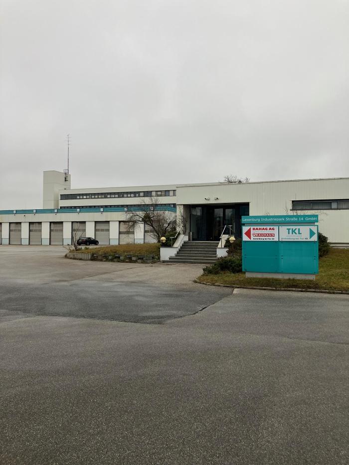 Hybrid Lager Wien - Bahag Baus Handelsgesellschaft Ag, IZ NÖ-Süd Straße 14 in Laxenburg