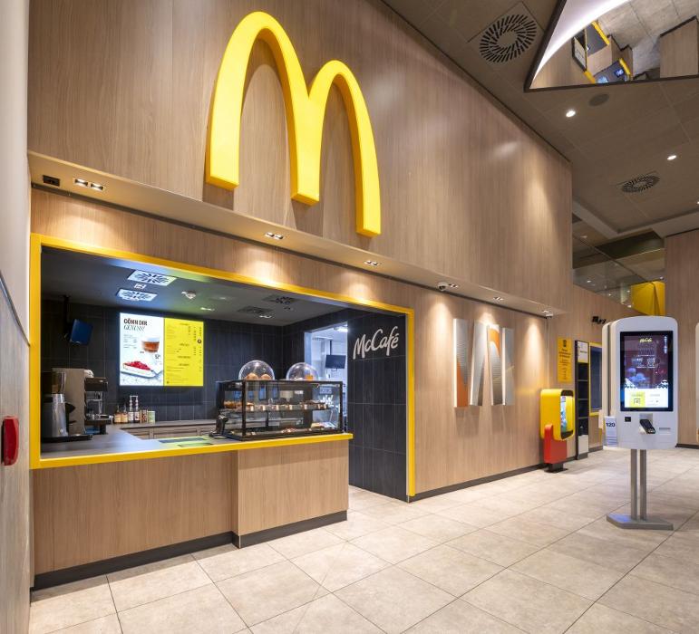 McDonald's, Schloßstraße in Berlin