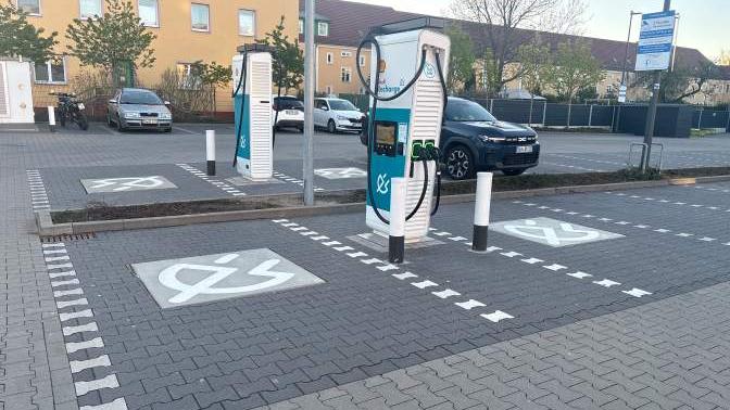Shell Recharge Charging Station, Ebendorfer Straße in Magdeburg