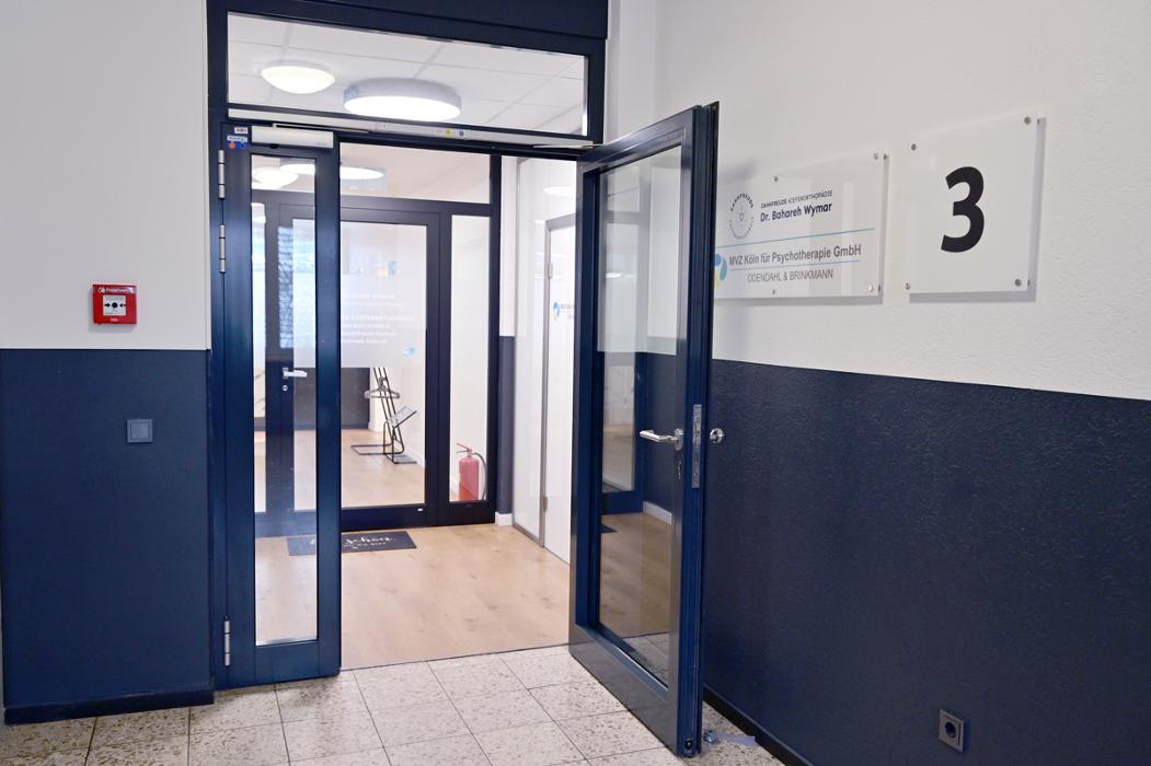 Zahnfreude Kieferorthopädie - Dr med. dent. Bahareh Wymar, Schönhauser Straße in Köln