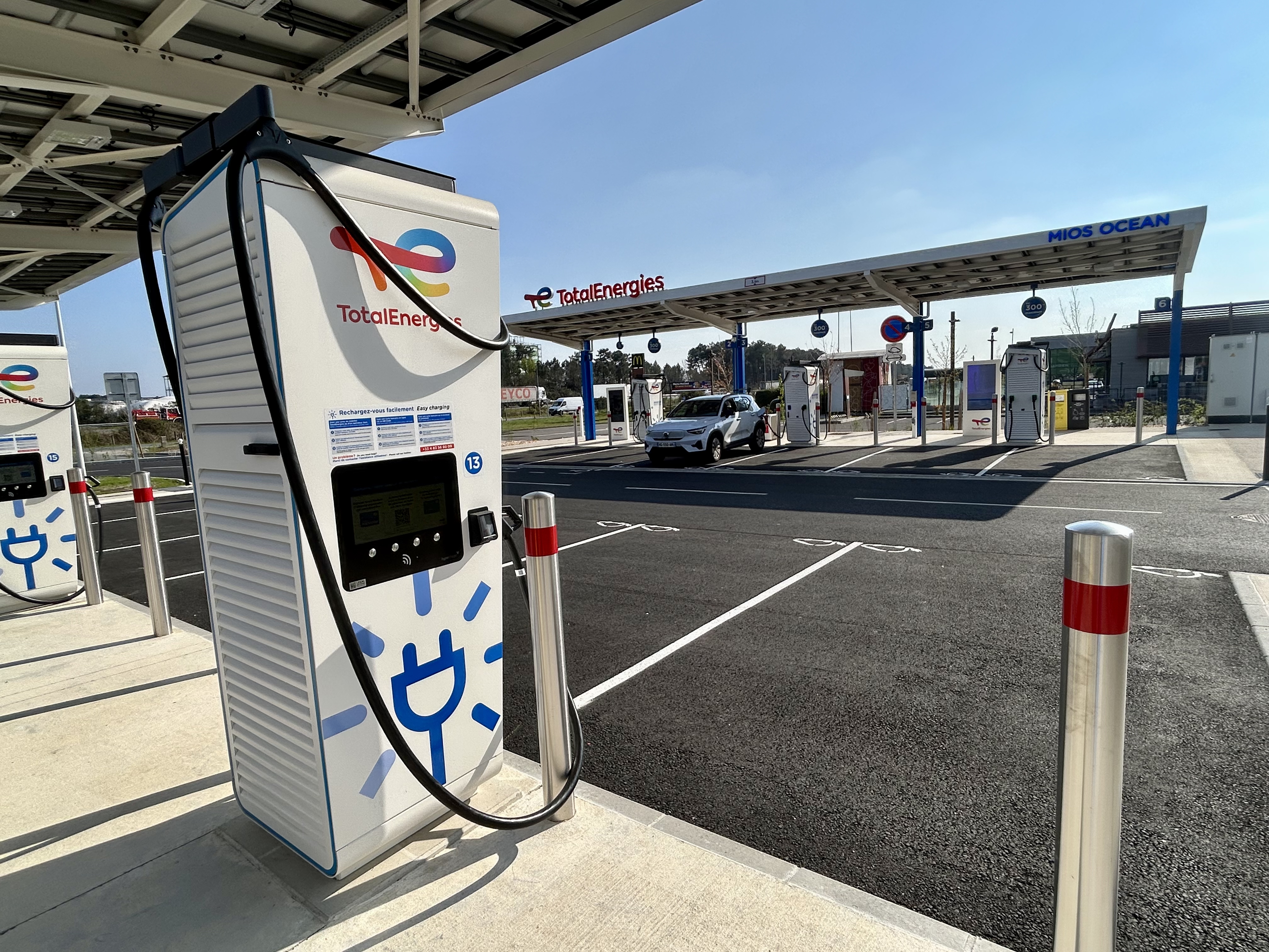This is a picture representing NF080375 (FUELING) - REL.MIOS OCEAN