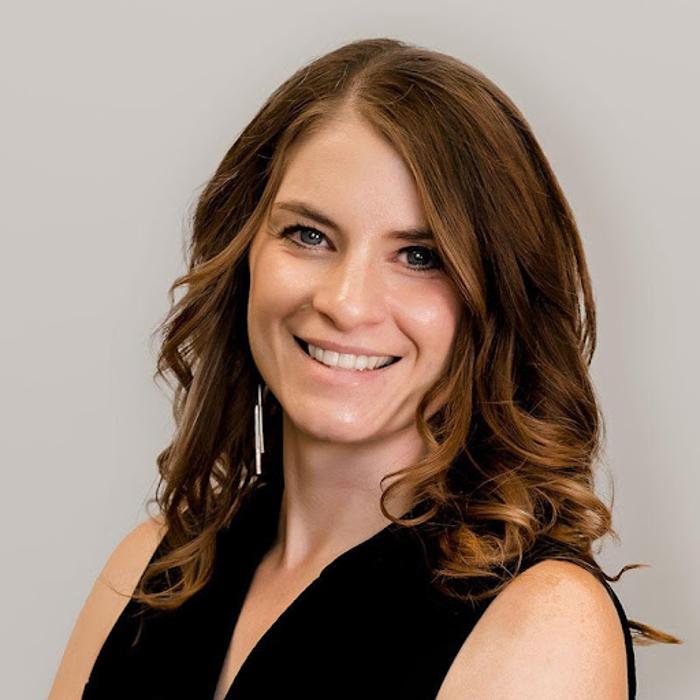 Ashli Schoenholz, ARNP