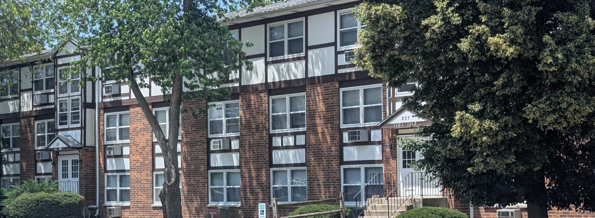 Ashbury Court Apartments Image