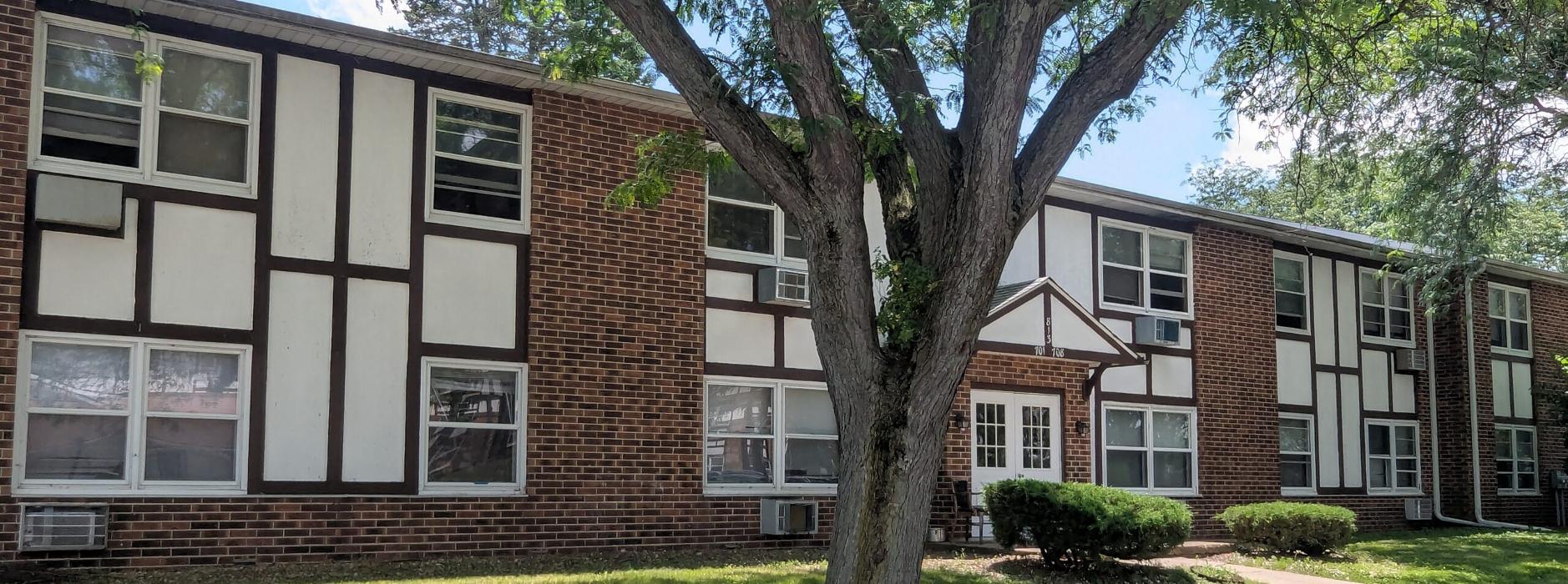 Ashbury Court Apartments Logo