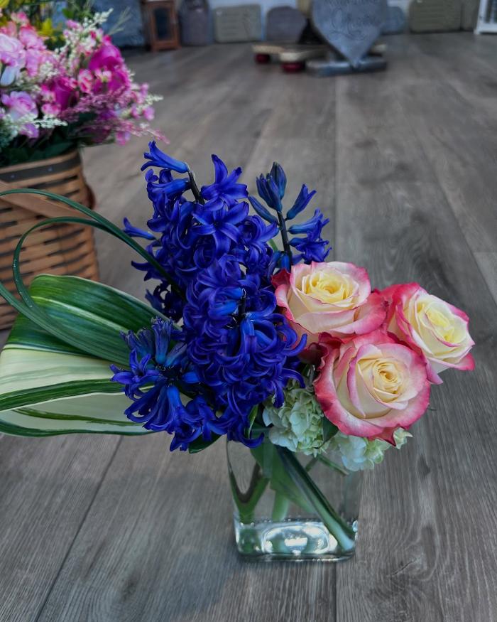 Brownsburg Flower Shop Image