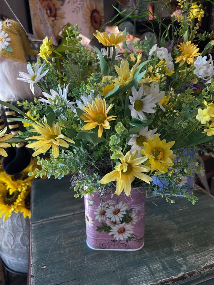 Brownsburg Flower Shop Image