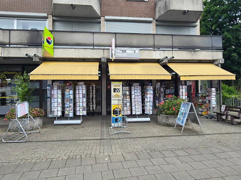 Angermunder Shop, Angermunder Straße in Düsseldorf