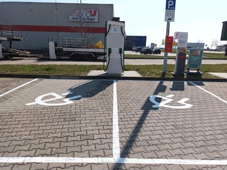 Shell Recharge Charging Station, Leipziger Straße in Delitzsch