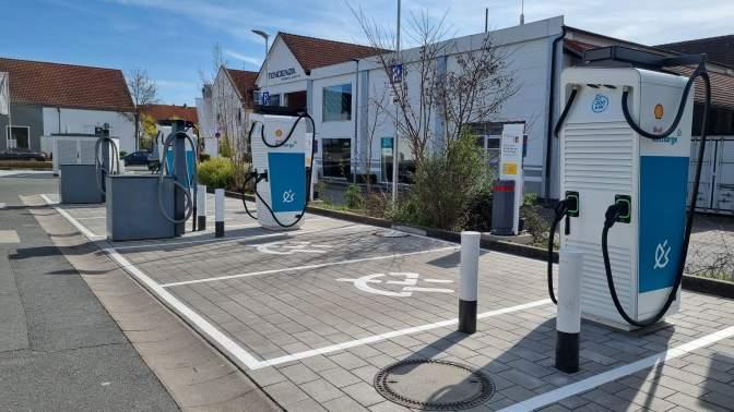 Shell Recharge Charging Station, Hans-Vogel-Straße in Fürth