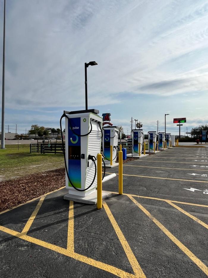 bp pulse Charging Station