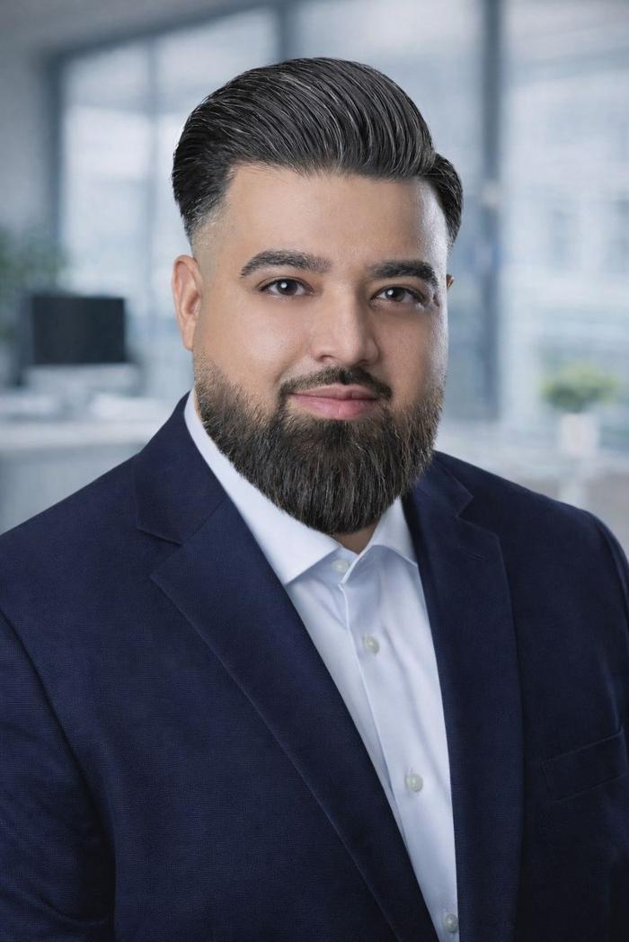 ERGO Versicherung Zishan Ahmad, Am See in Petersberg