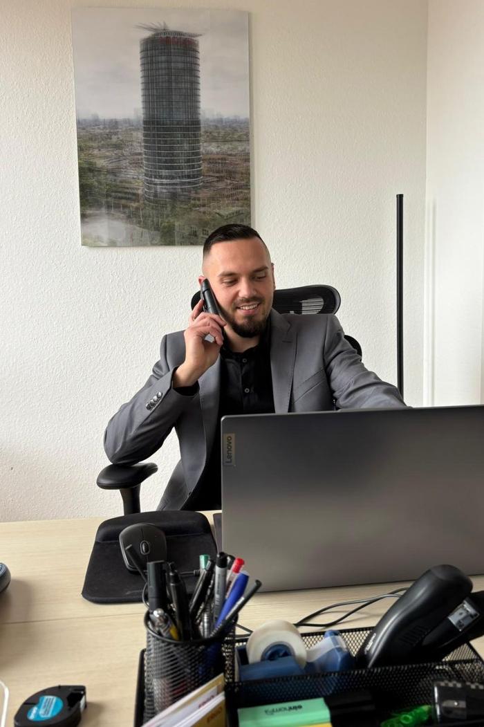 ERGO Versicherung Nico Bremer, Am Waisenhausplatz in Pforzheim