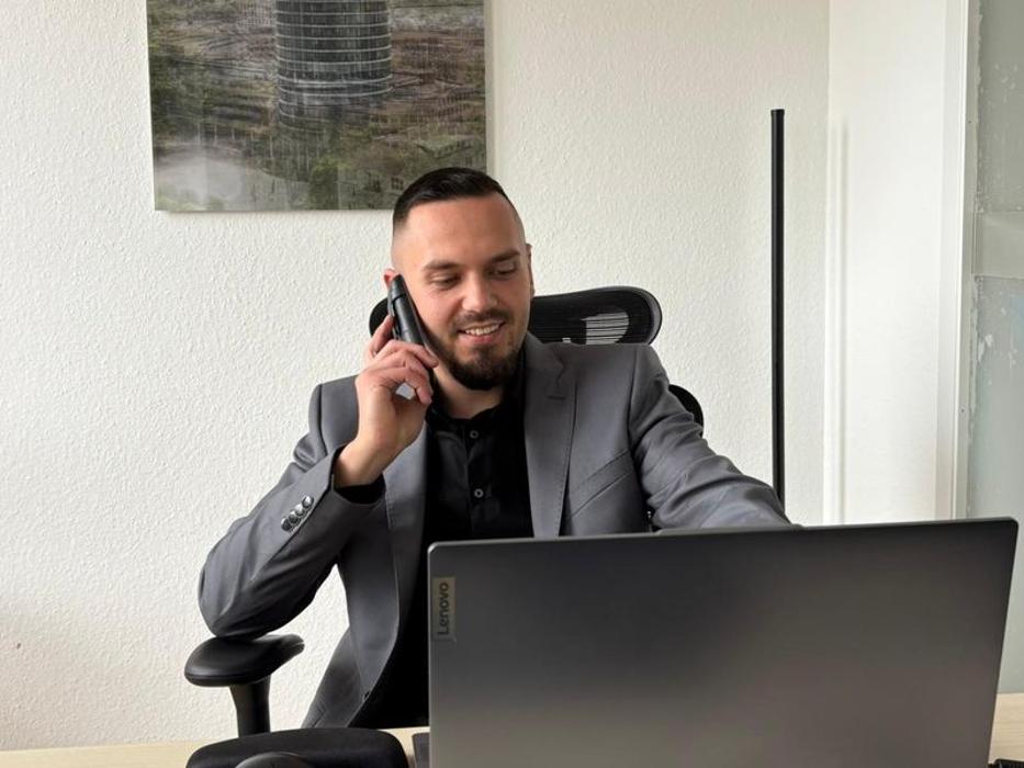 ERGO Versicherung Nico Bremer, Am Waisenhausplatz in Pforzheim