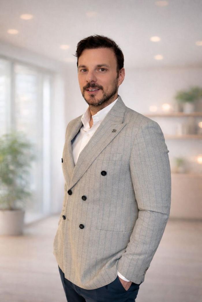 ERGO Versicherung Erdi Aslantay, Falkensteinstraße in Traunstein