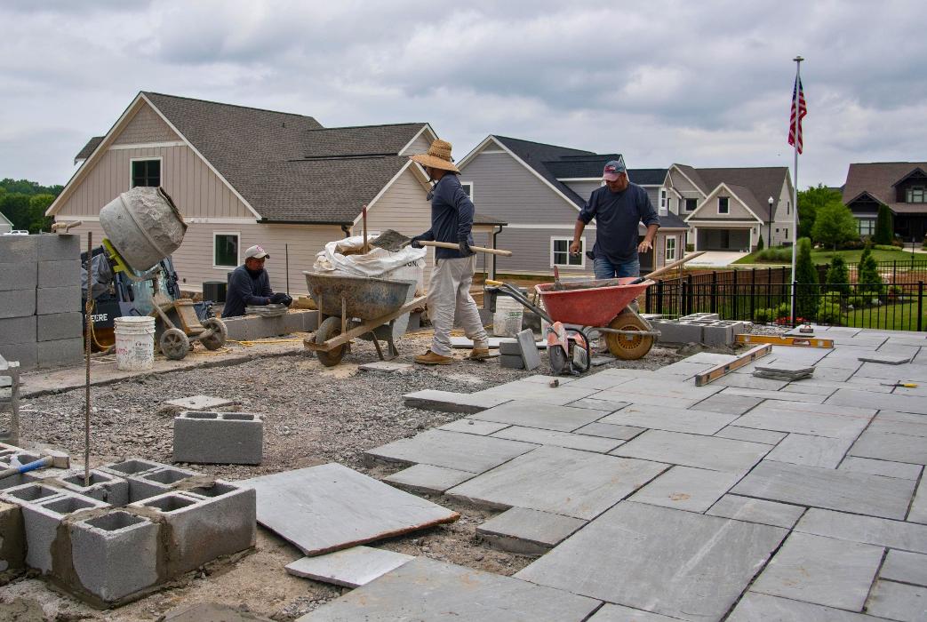 Hulgan Lawncare & Landscaping Image