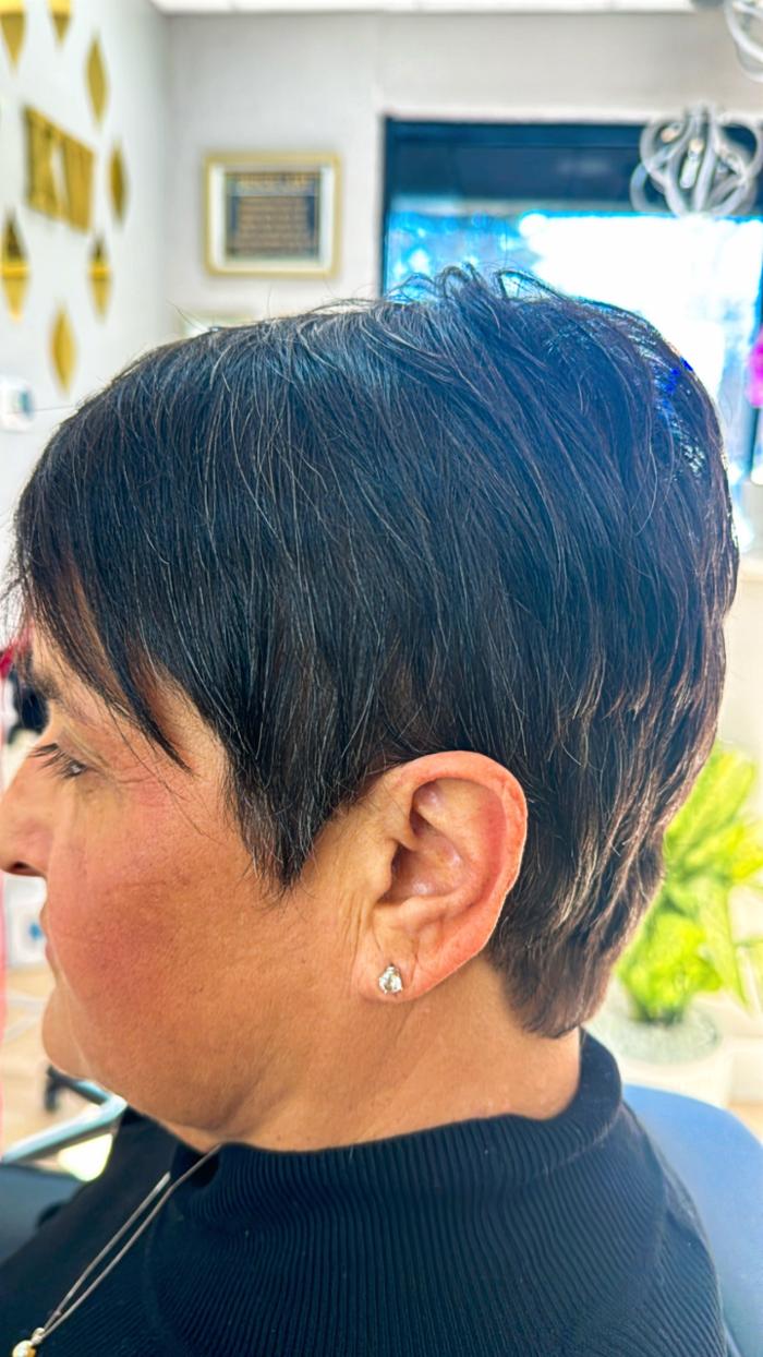 Katia Watson's Beauty Salon Image