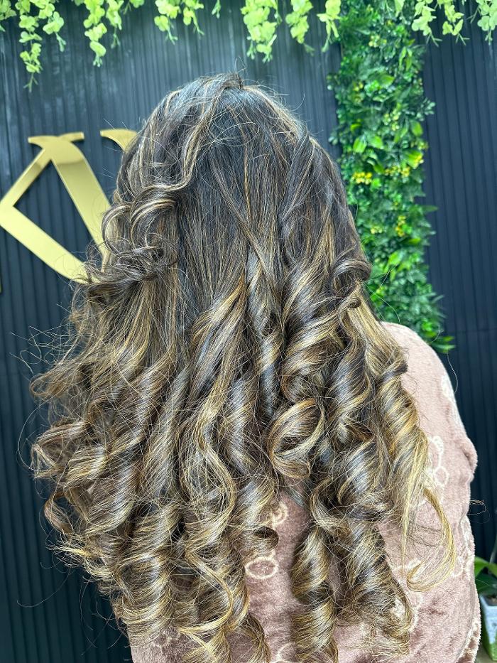 Katia Watson's Beauty Salon Image