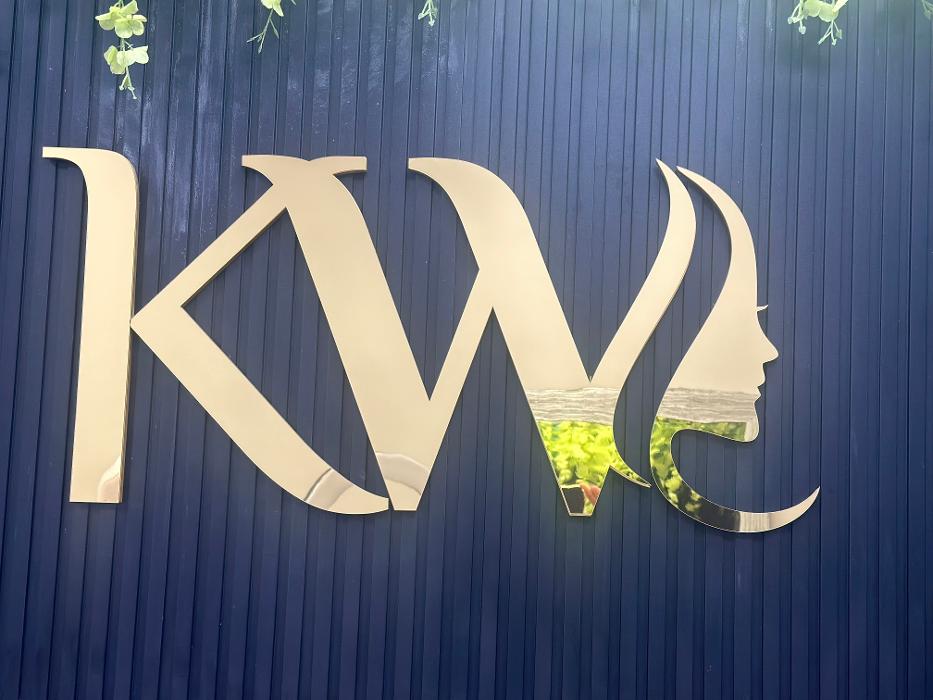 Katia Watson's Beauty Salon Image