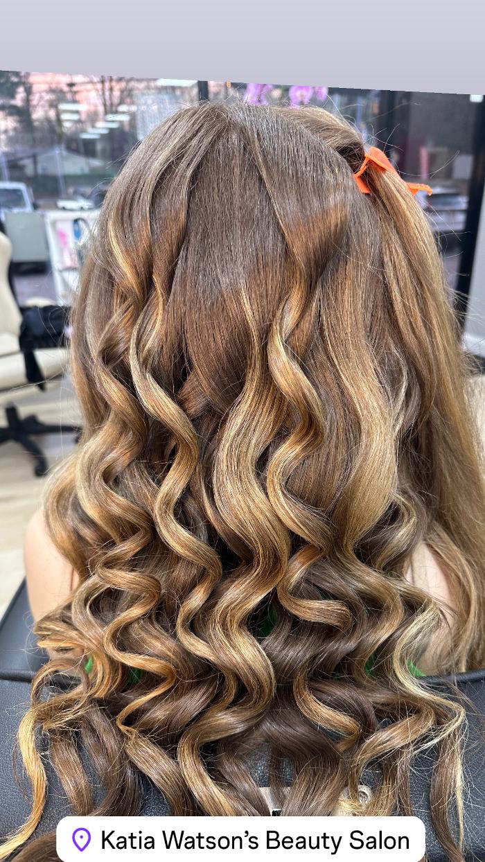 Katia Watson's Beauty Salon Image