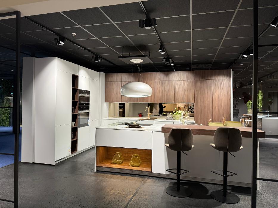 MEDA Gute Küchen, Max-Planck-Straße in Köln