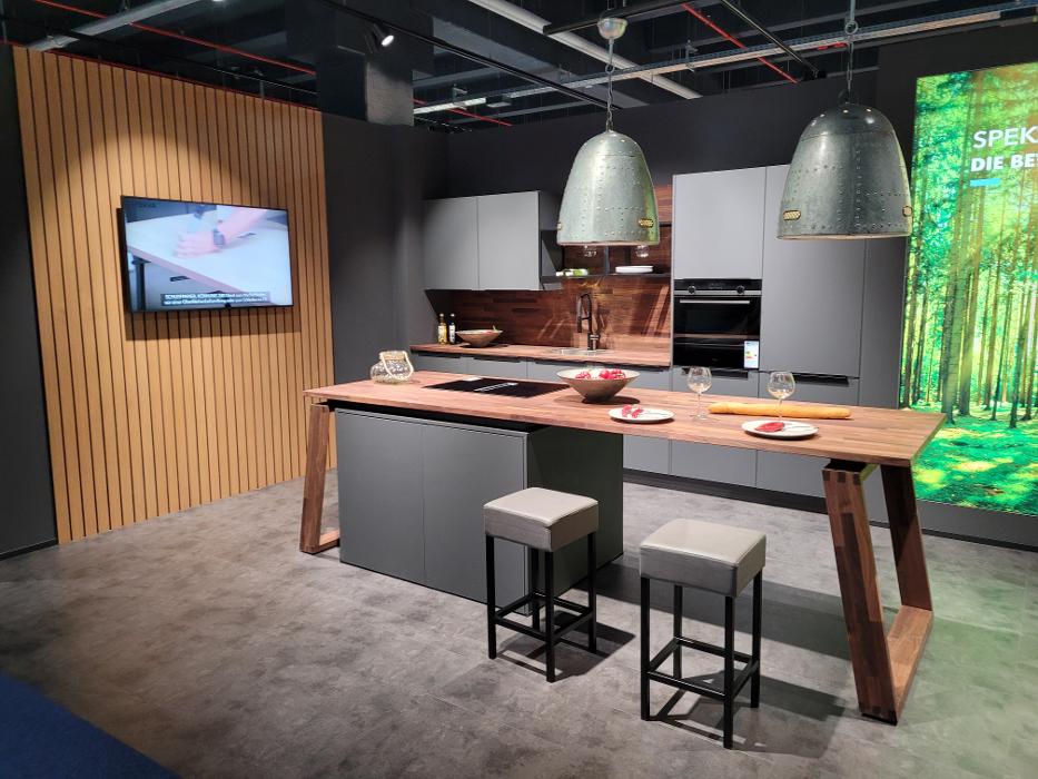 MEDA Gute Küchen, Dieselstraße in Rosbach vor der Höhe