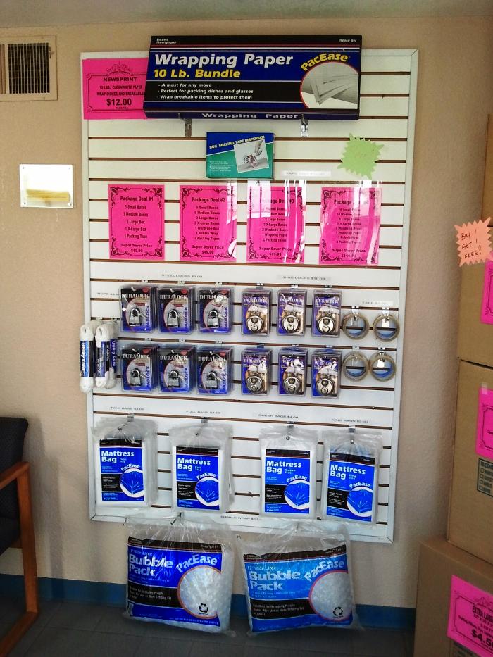 Stor-It Self Storage Logo