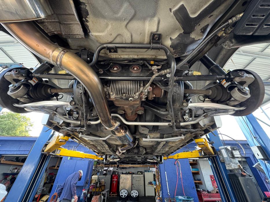 Mike's Radiator & AC Services Pro Auto and Truck Service Image