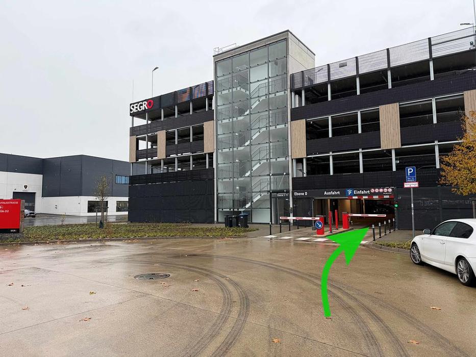 ampido Parkplatz, Vitalisstraße in Köln