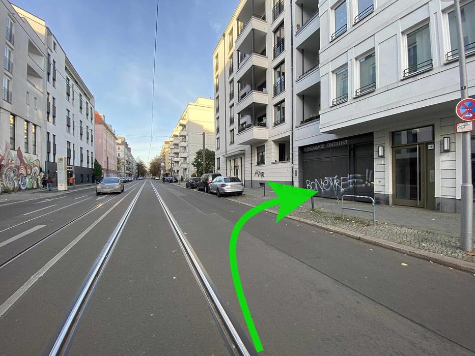 ampido Parkplatz, Holteistraße in Berlin