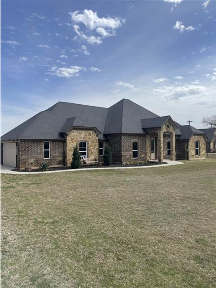 Wortham Brothers Roofing Logo