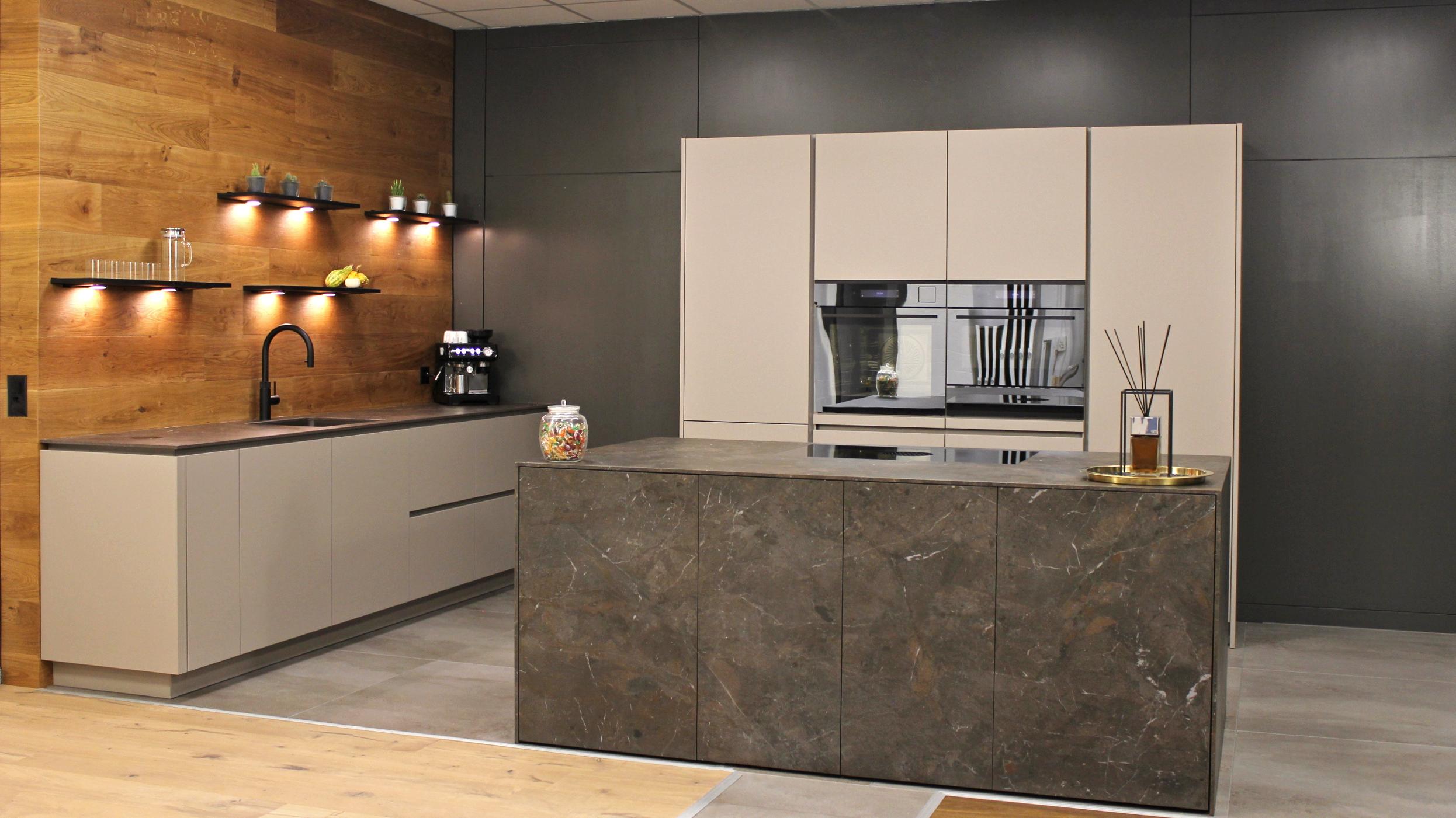 Agentur Unsac GmbH, Lenzburgerstrasse in Niederlenz